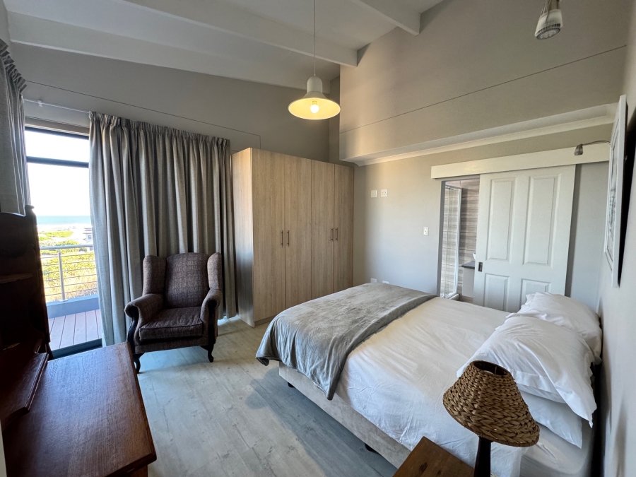 To Let 3 Bedroom Property for Rent in Stilbaai Oos Western Cape